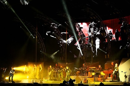 licht, laser, videowalls - Fotogalerie: Floyd Reloaded live in der SAP Arena Mannheim 